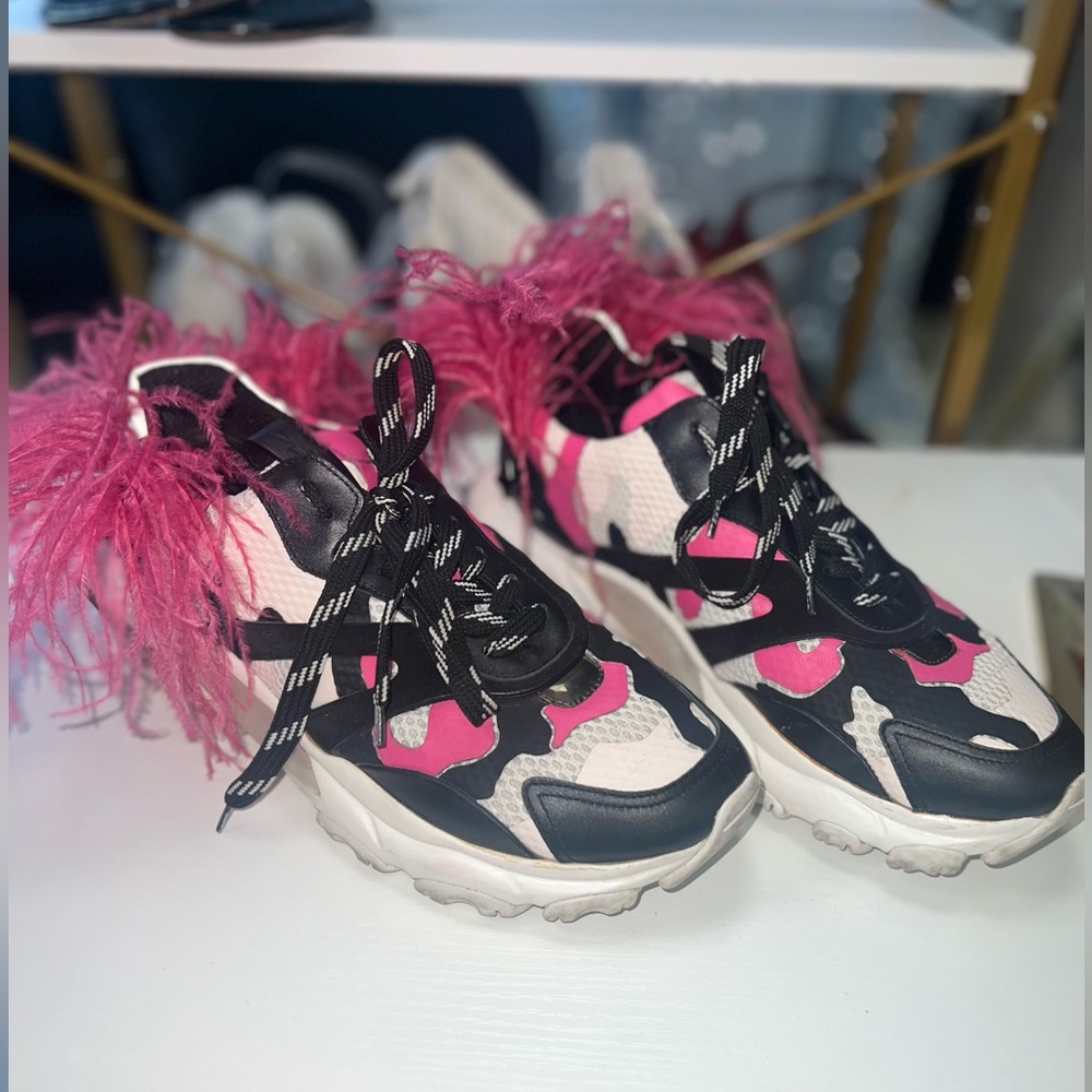 Valentino Feather shoes (Detachable)